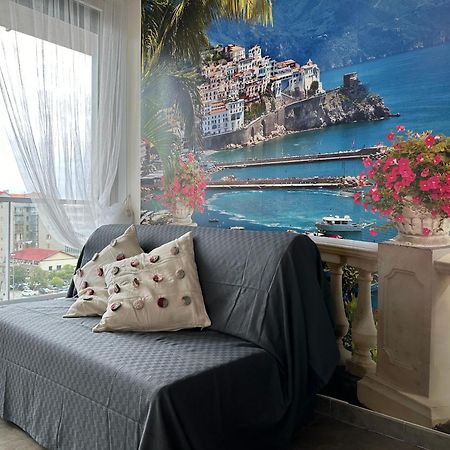 Il Gabbiano Savona "Luxury House" - Wifi, Parking, Shopping Center Apartman Kültér fotó