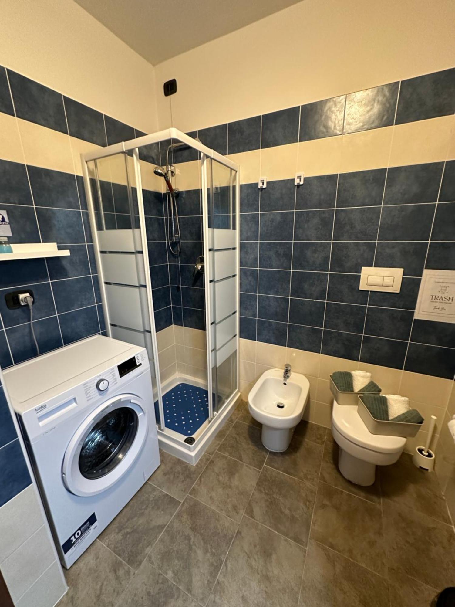 Il Gabbiano Savona "Luxury House" - Wifi, Parking, Shopping Center Apartman Kültér fotó