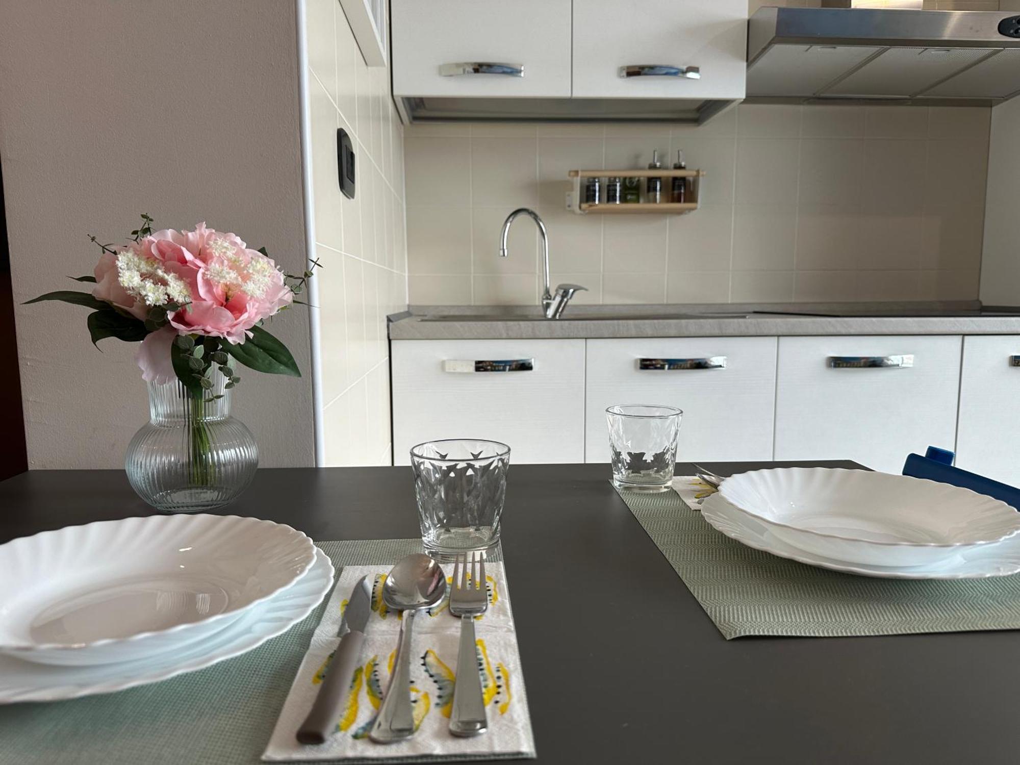 Il Gabbiano Savona "Luxury House" - Wifi, Parking, Shopping Center Apartman Kültér fotó