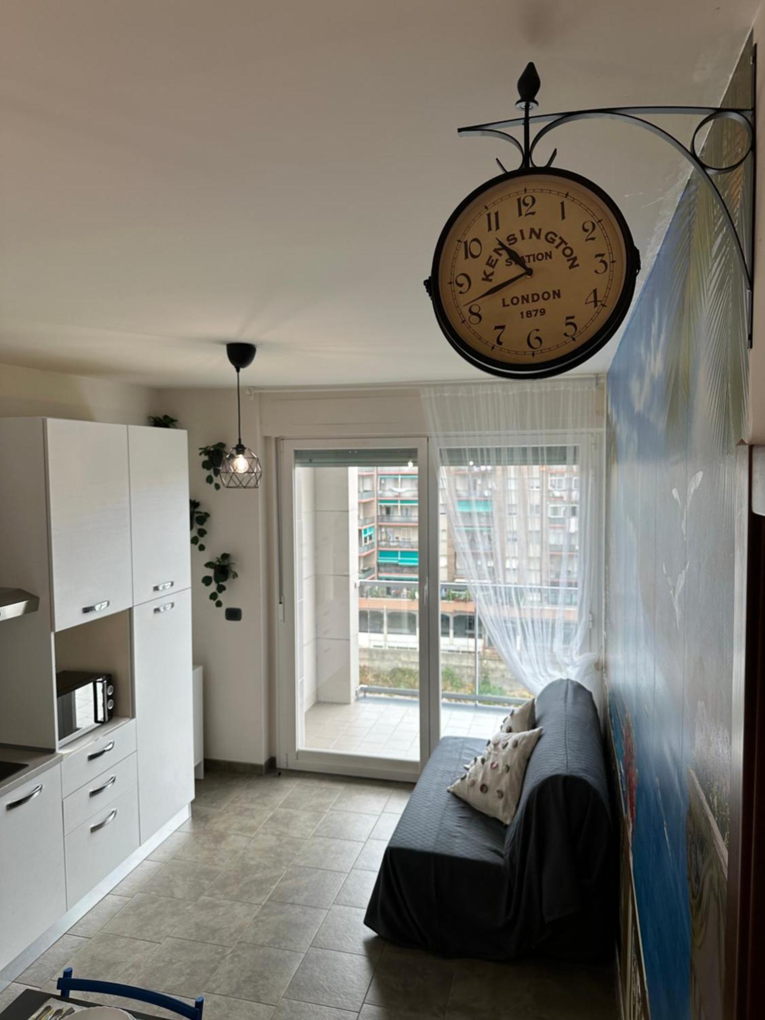 Il Gabbiano Savona "Luxury House" - Wifi, Parking, Shopping Center Apartman Kültér fotó